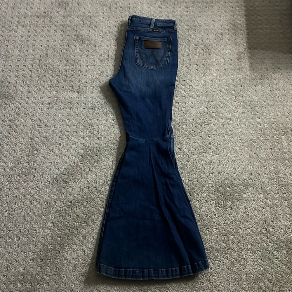 Wrangler high rise flare jean
